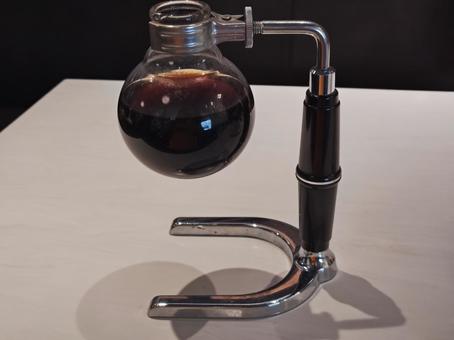 喫茶店のサイフォンコーヒーポット 喫茶店のサイフォンコーヒーポット サイフォン,コーヒーポット,コーヒーの写真素材