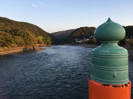秋の宇治川〜朝霧橋〜 宇治川,擬宝珠,朝霧橋の写真素材