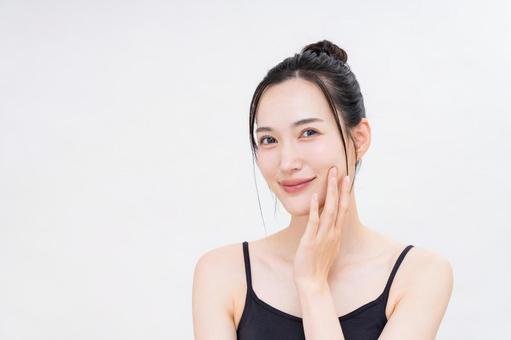 若い女性のビューティ 若い女性のビューティ スキンケア,女性,ビューティの写真素材