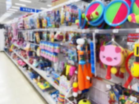 ホームセンター おもちゃ売り場 ホームセンター おもちゃ売り場の写真