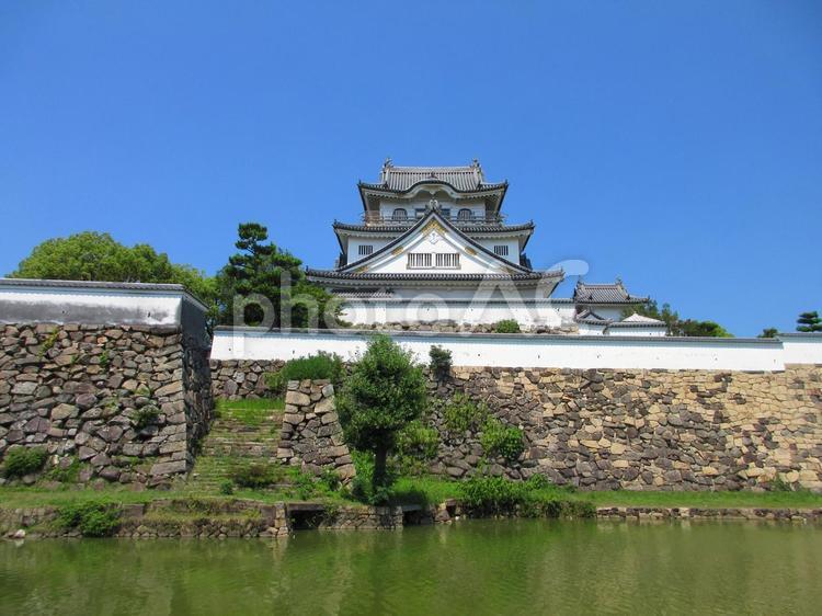 大阪府-岸和田城-天守と石垣と犬走り 岸和田城,城,天守の写真素材