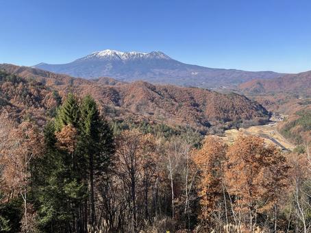 晩秋の御嶽山 御嶽山,雪山,晩秋の写真素材