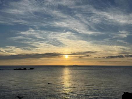 Evening sky at Echizen Coast, Hokoshima, Fukui Prefecture, JPG