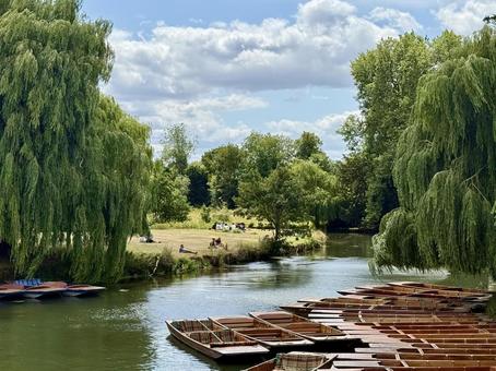 Small river and boats, JPG Small river and boats, JPG