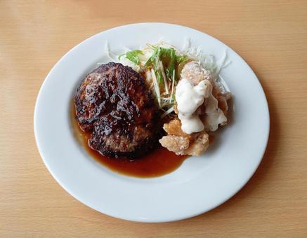 ハンバーグランチ ハンバーグランチ ハンバーグ,ランチ,唐揚げの写真素材