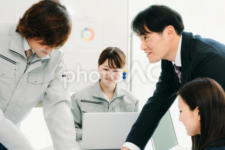 会議（弁護士・税理士・会計士） 商談,弁護士,税理士の写真素材
