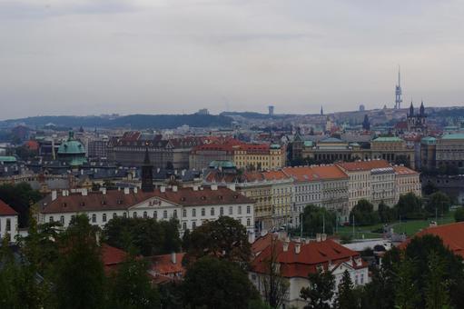 プラハ城から見るプラハの町並みの写真