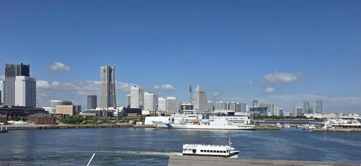風景　横浜　みなとみらい　夏 風景,街並み,神奈川の写真素材