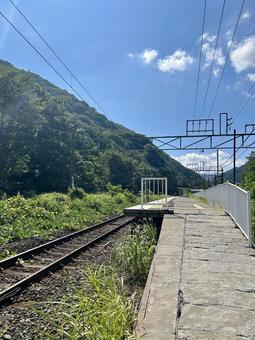 夏の無人駅 夏の無人駅 土合駅,無人,夏の写真素材