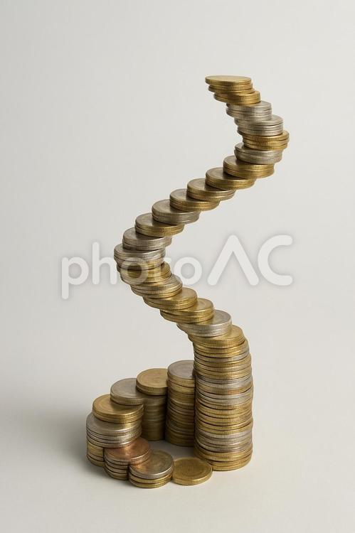 黄金が描く螺旋の階段 金貨,コイン,硬貨の写真素材