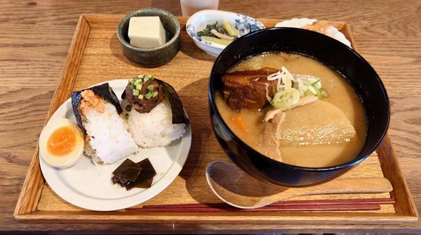 豚汁定食 豚汁,トン汁,味噌汁の写真素材