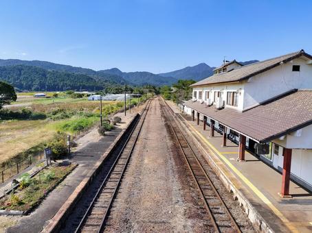 JR関西本線「関駅」跨線橋から西側の眺め 関駅,関西本線,跨線橋の写真素材