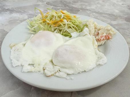 目玉焼き 目玉焼き,玉子,卵の写真素材