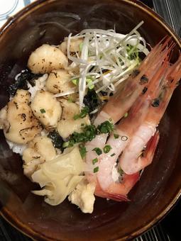 海鮮丼 海鮮丼 海鮮,丼,海鮮丼の写真素材
