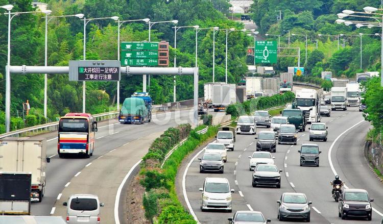 東名高速 秦野中井4 ハイウェイ,道路,道の写真素材