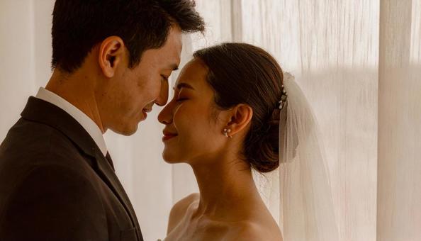 ウェディング　新郎新婦の写真