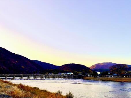晩秋の嵐山 渡月橋,嵐山,京都の写真素材