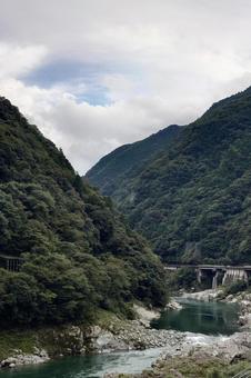 徳島県-大歩危-国道と吉野川 徳島県-大歩危-国道と吉野川 大歩危,吉野川,天然記念物の写真素材
