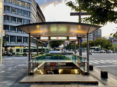 京都市営地下鉄東西線京都市役所前駅2 京都市役所前駅,京都市役所前,東西線の写真素材