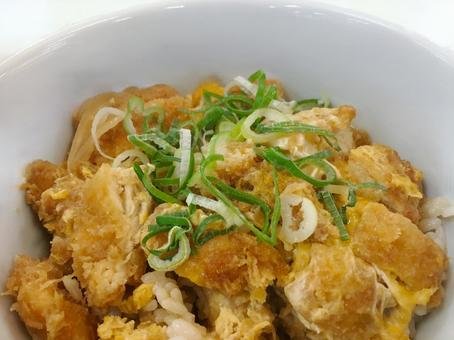 かつ丼 かつ丼,カツ,肉の写真素材
