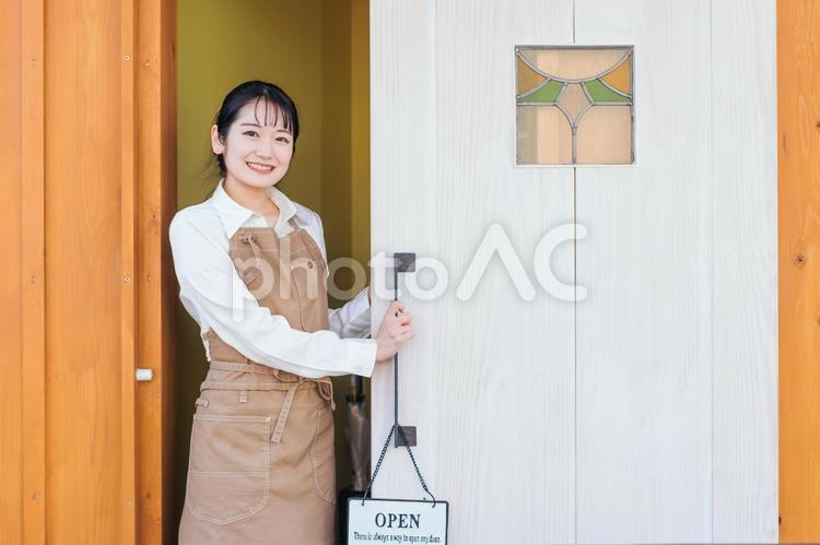 カフェ・飲食店・レストラン・雑貨屋などの従業員・オーナー カフェ,飲食店,レストランの写真素材