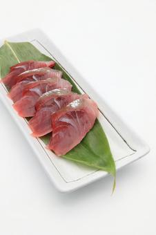 天然ぶり刺身の写真