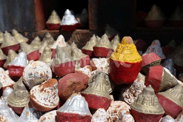 ブータンのツァツァ ツァツァ,ブータン,仏塔の写真素材