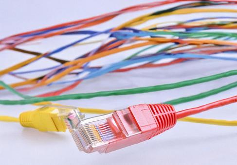 ポップな色のLANケーブル ケーブル,絡む,模様の写真素材