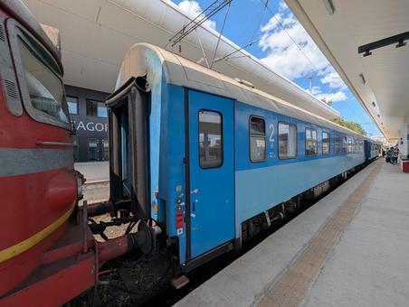 連結 連結 連結,車両,ブルガリア鉄道の写真素材