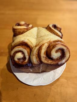 シナモンロール 自家製,パン,シナモンロールの写真素材