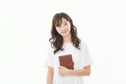 若い女性 打合せ 若い女性 打合せの写真