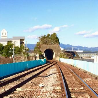 阿佐海岸鉄道の海部駅からトンネルを望む 鉄道風景,鉄道,四国の写真素材