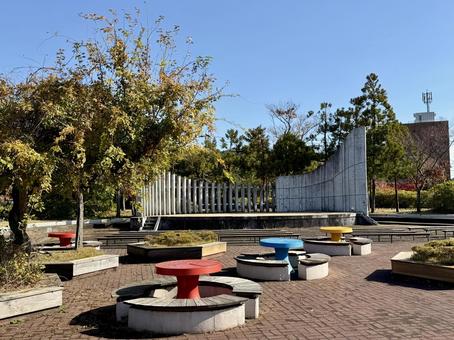 秋の昼間　福井少年運動公園 秋の昼間,福井少年運動公園,ベンチの写真素材