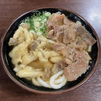 うどん〜しめじ天と肉 うどん〜しめじ天と肉の写真