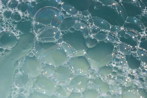 水面に浮かぶ泡 泡イメージ,泡,バブルの写真素材