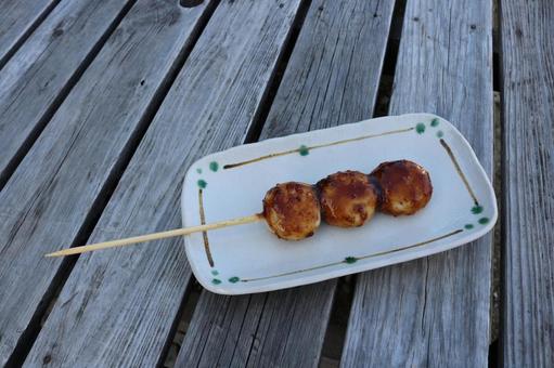 大内宿 じゅうねん味噌だんご(ななめ) 大内宿 じゅうねん味噌だんご(ななめ) 団子,じゅうねん味噌,じゅうねんの写真素材
