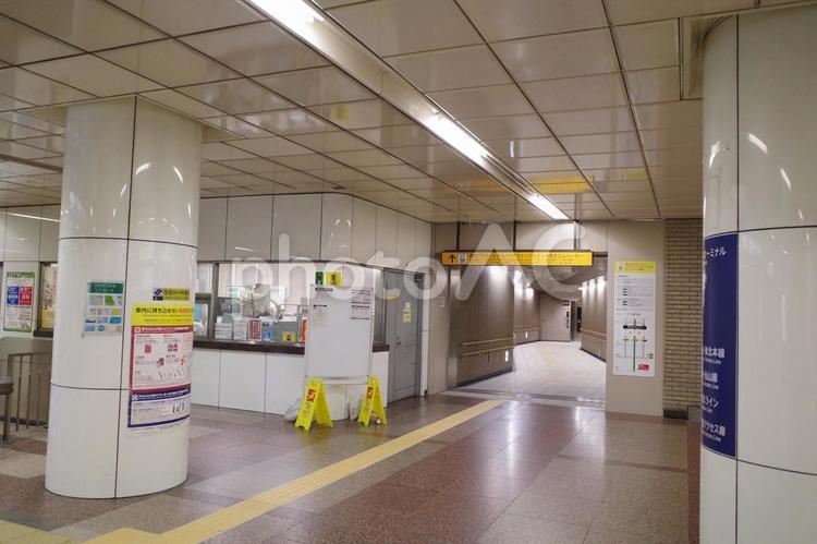 仙台駅地下鉄　地下改札付近の風景　 仙台駅,地下鉄,西口の写真素材