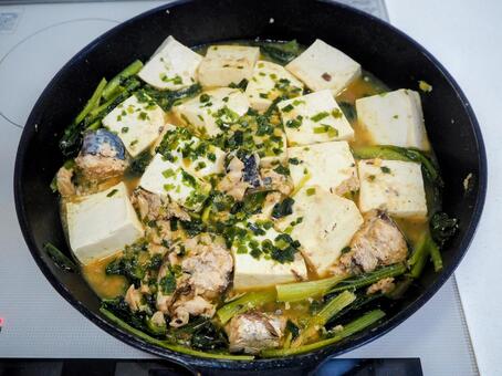 手作り・鯖水煮の肉豆腐風（出来上がり） 鯖水煮の肉豆腐風,手作り,鯖水煮の写真素材