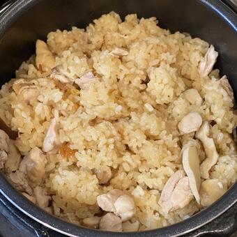 炊き込みご飯 ご飯,炊飯器,炊き込みご飯の写真素材