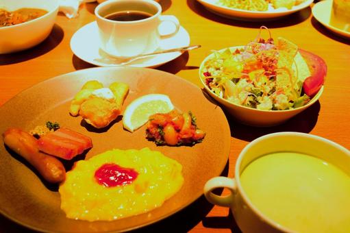 ホテルの朝食ビュッフェ 6 ホテルの朝食ビュッフェ 6の写真