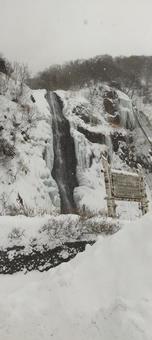 白銀の滝 白銀の滝 北海道,白銀の滝,滝の写真素材