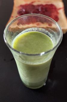R7.7.26 Delicious Enzyme Green Juice DX Milk, JPG