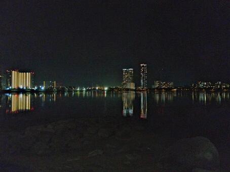 博多湾の夜景 博多湾の夜景の写真