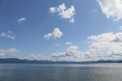 猪苗代湖 福島,猪苗代湖,青い空の写真素材