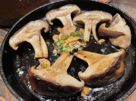 しいたけバター 宮崎,鶏肉,居酒屋の写真素材