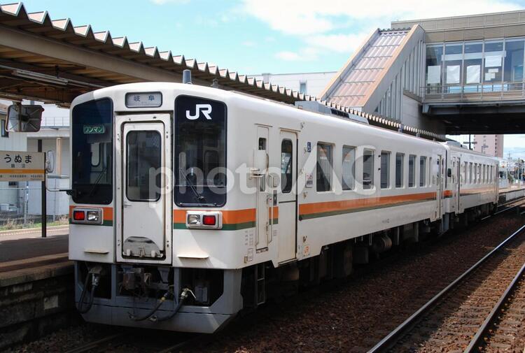 JR高山本線　ワンマン列車 高山本線,ディーゼル,ワンマンの写真素材