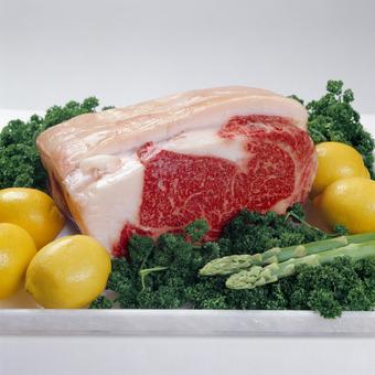 最高級の牛ブロック肉 最高級の牛ブロック肉 サーロイン,ブロック肉,肉塊の写真素材