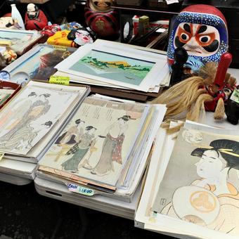 骨董市 骨董品,骨董市,神社の写真素材