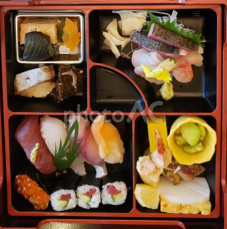 幕の内弁当(寿司) 幕内,弁当,にぎりの写真素材