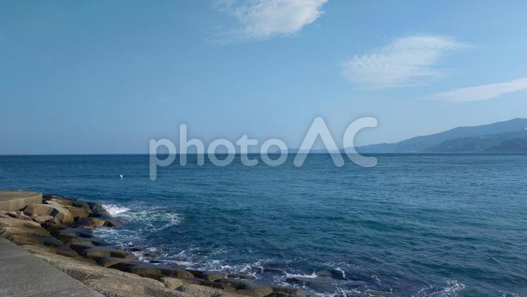 御幸の浜からの海 海,波,海岸の写真素材